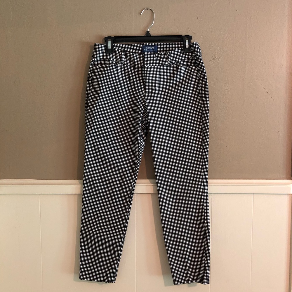 Old Navy gingham pixie pants size 8